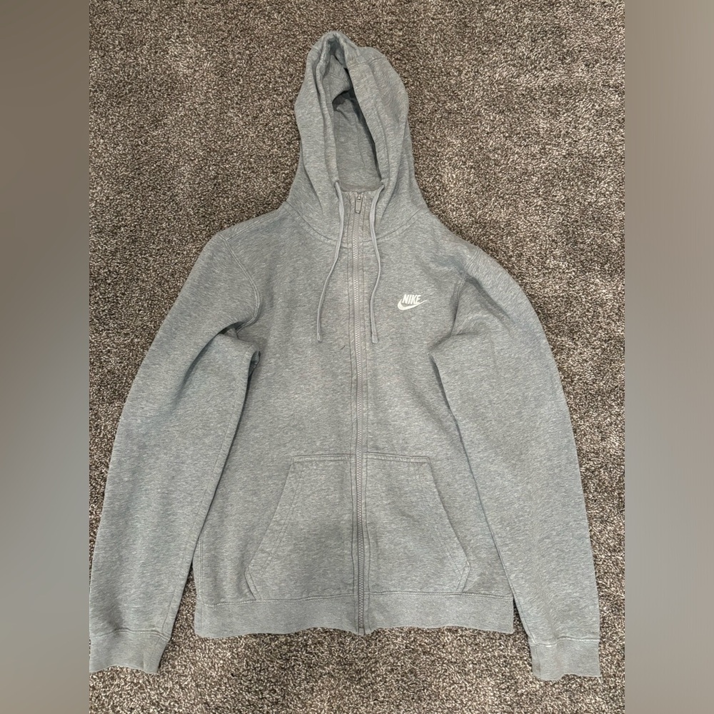 Gray Nike men’s medium zip up hoodie